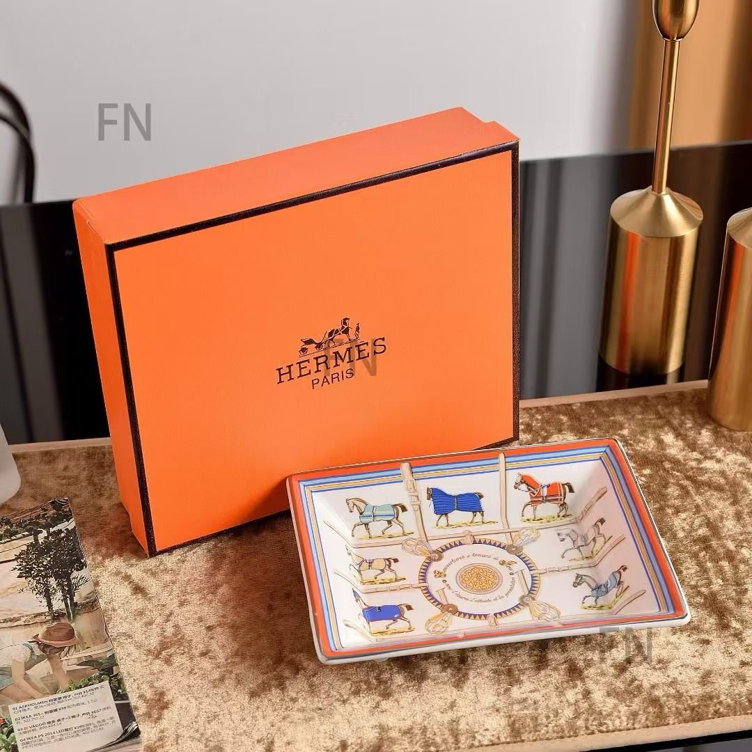 Hermes ashtray trinket tray horses